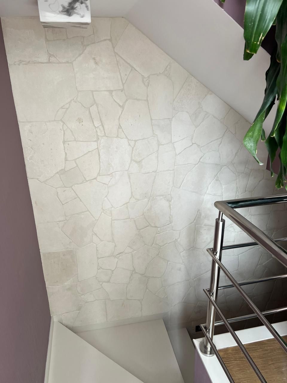 Limestone Orgânico Anticato aplicado. Caminhos, jardins e áreas externas